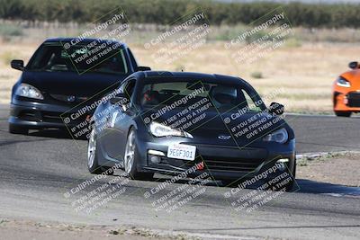 media/Sep-15-2024-Speed Ventures (Sun) [[7a54f7ed2f]]/Black Group/Session 1 (Outside Grapevine)/